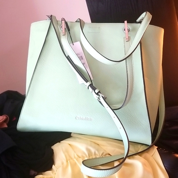 Calvin Klein (Renya tote) cucumber color womans purse - Picture 4 of 7